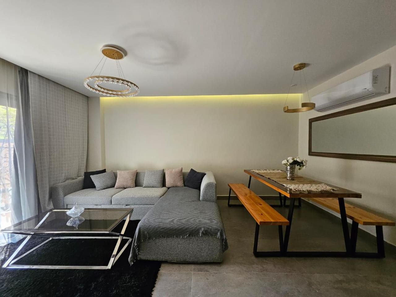 The Luxe Retreat And Uniqueness Apartamento