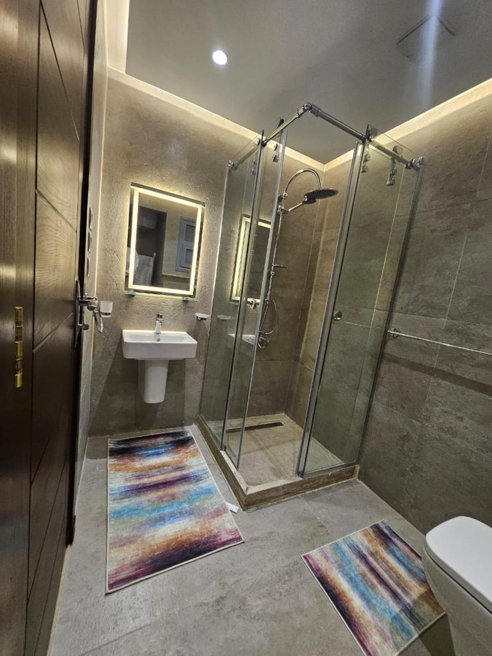 The Luxe Retreat And Uniqueness Apartment *